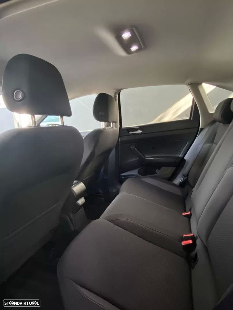 VW Taigo 1.0 TSI Urban - 10