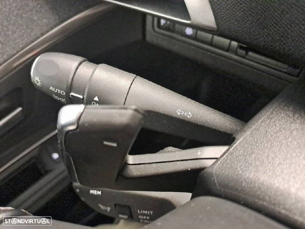 Peugeot 3008 1.5 BlueHDi Allure Pack EAT8 - 14