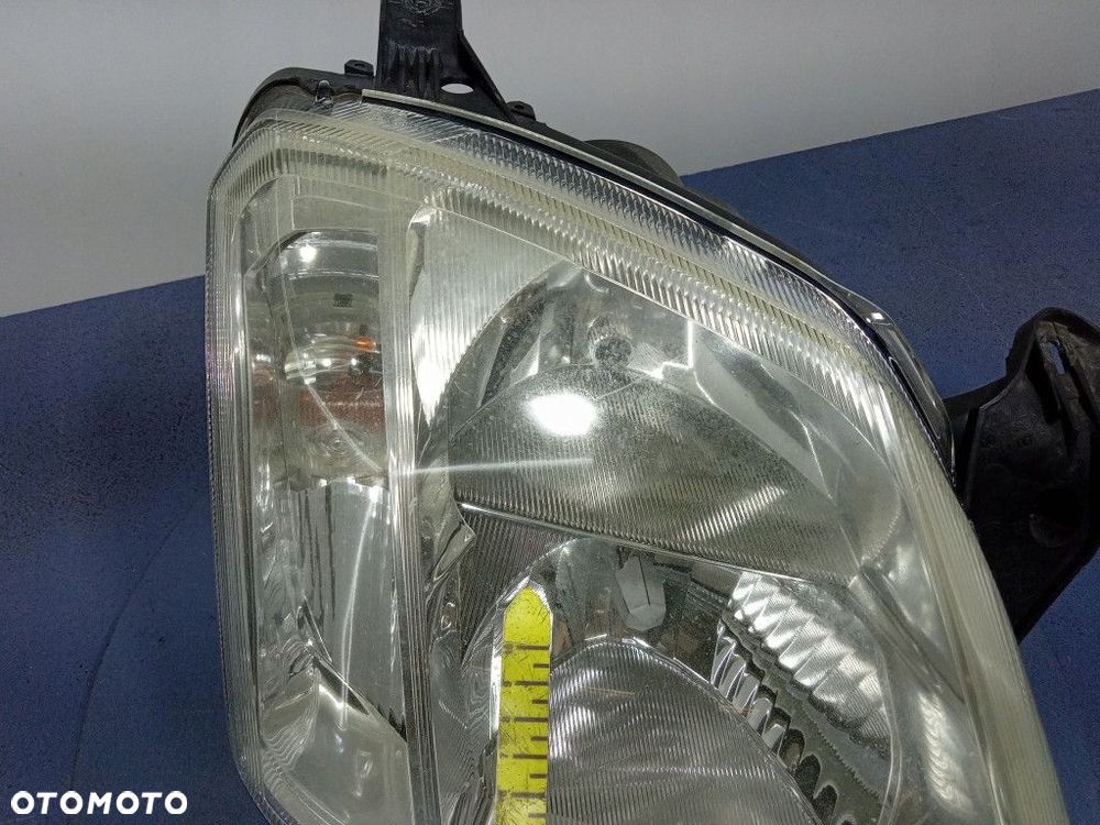 OPEL MERIVA A REFLEKTOR PRAWY LAMPA EU 93321053 - 6