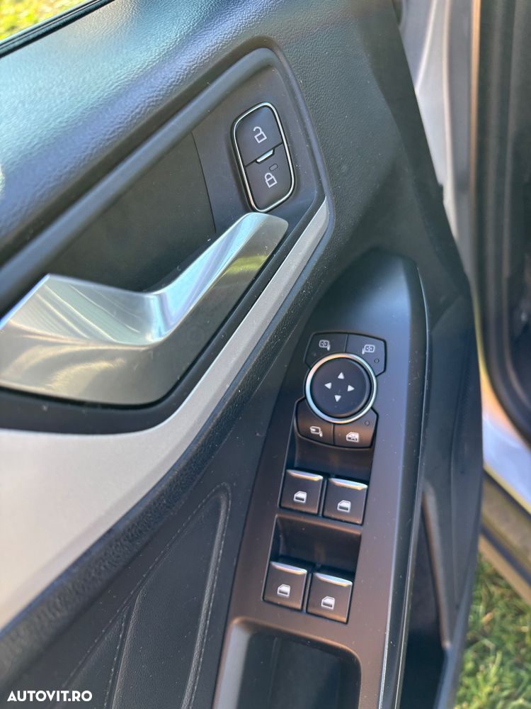 Ford Focus 1.5 EcoBlue Start-Stopp-System TITANIUM STYLE - 20