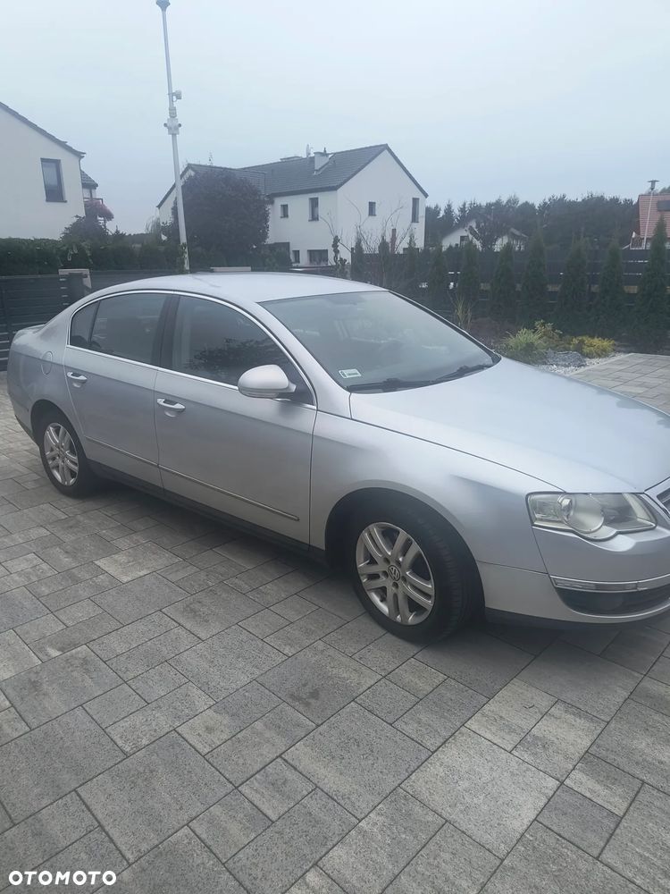 Volkswagen Passat 2.0 TDI Comfortline - 3