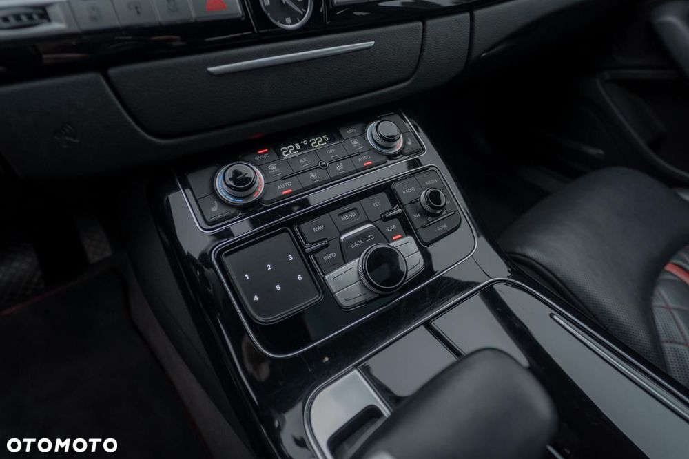 Audi A8 - 34