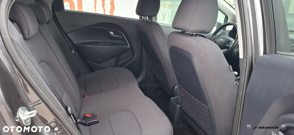 Kia Rio - 13