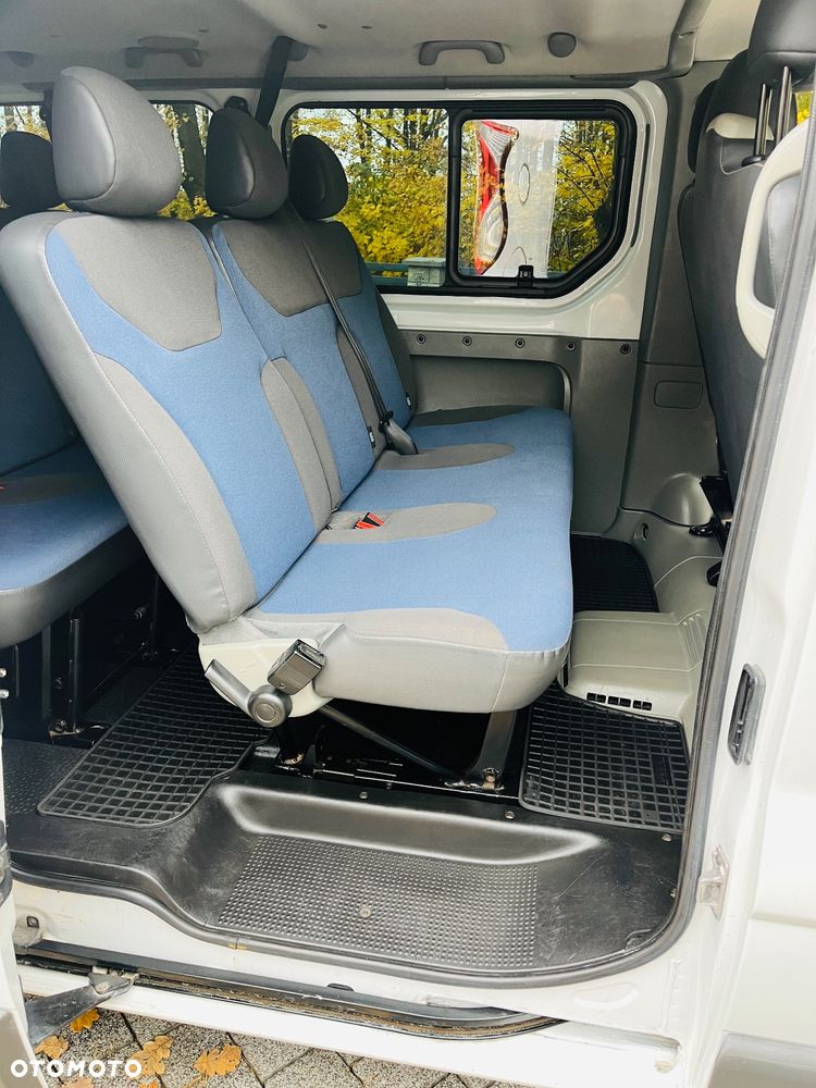 Renault Trafic Passenger FAP L2H1 Expression - 13