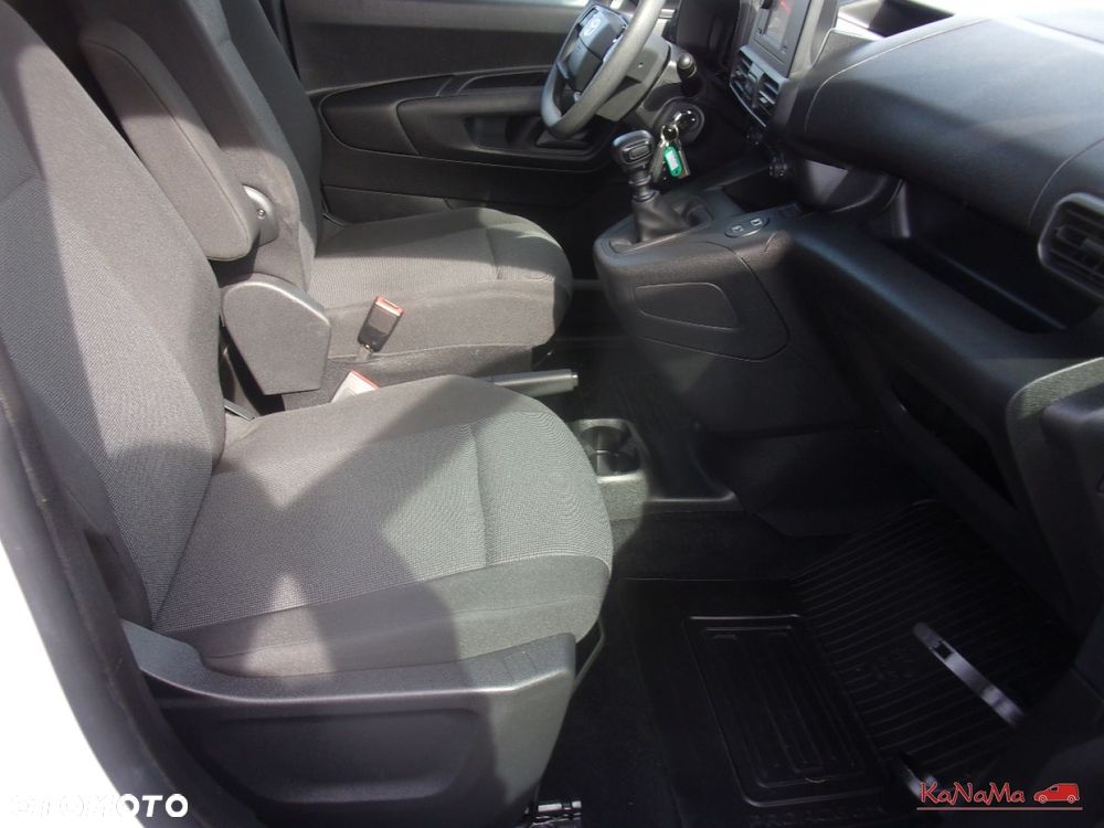 Toyota Proace City - 28