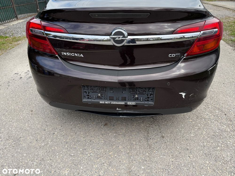 Opel Insignia - 11