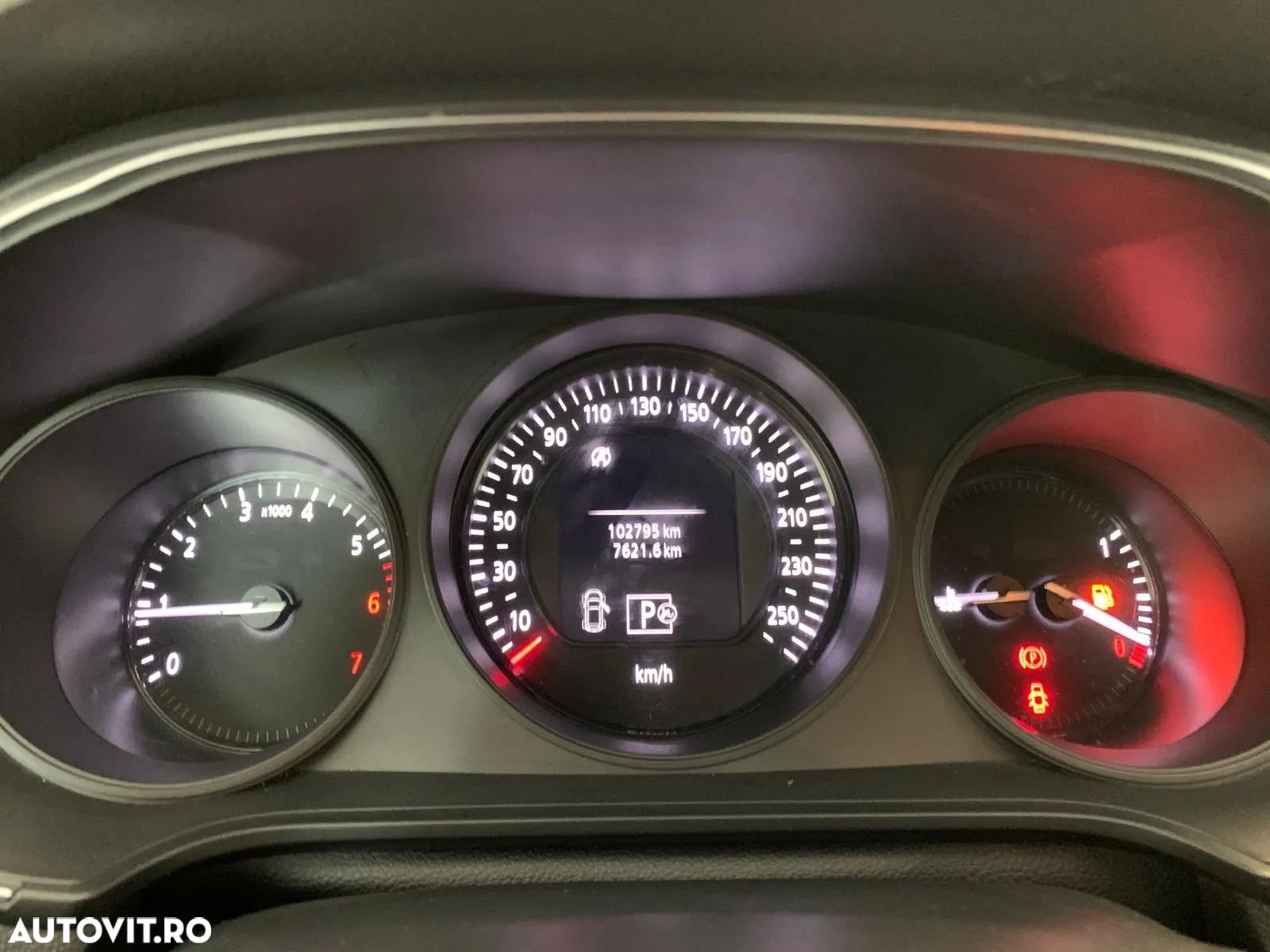 Renault Megane TCe EDC Zen - 6