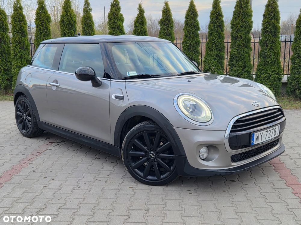 MINI Cooper Seven Chili - 37