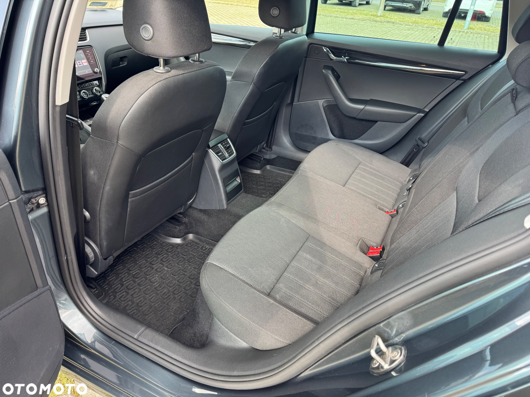 Skoda Octavia 1.8 TSI Ambition - 9