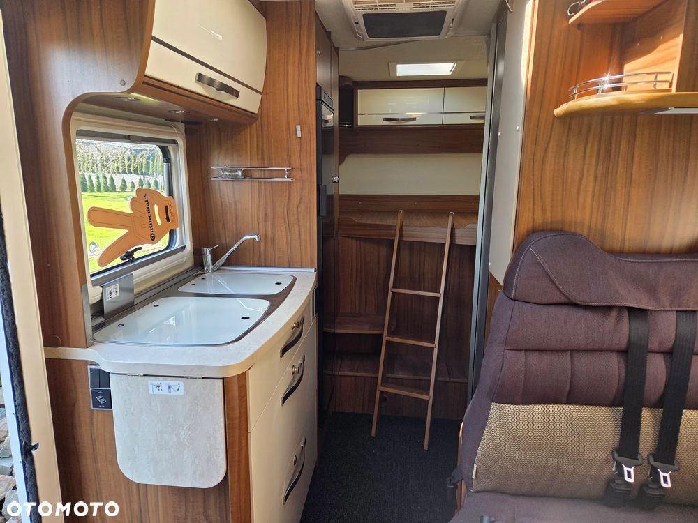 Mercedes-Benz Hymer - 15