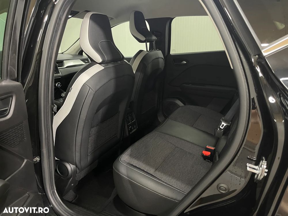 Renault Captur E-Tech Plug-In-Hybrid Intens - 11