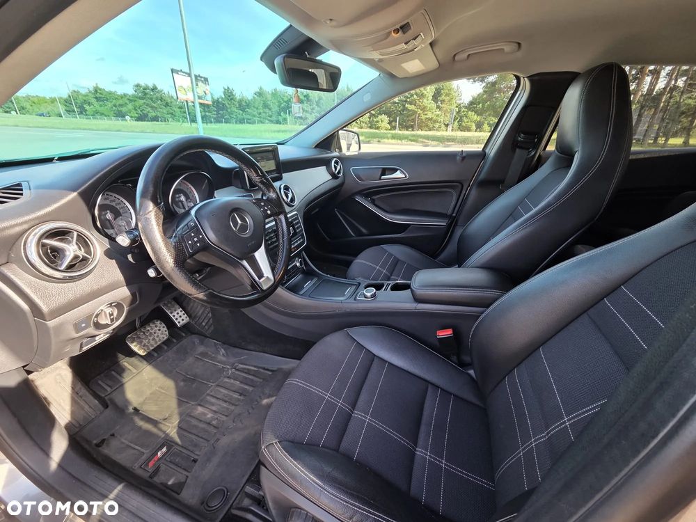 Mercedes-Benz GLA 200 7G-DCT Edition 1 - 9