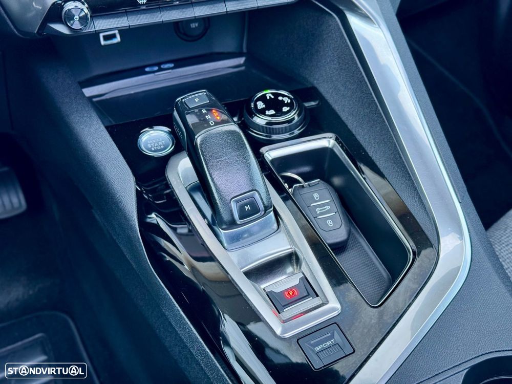 Peugeot 3008 1.2 PureTech Allure Grip Control EAT6 - 39