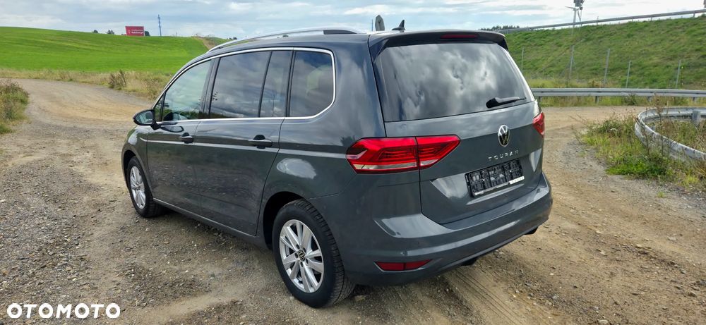 Volkswagen Touran - 3