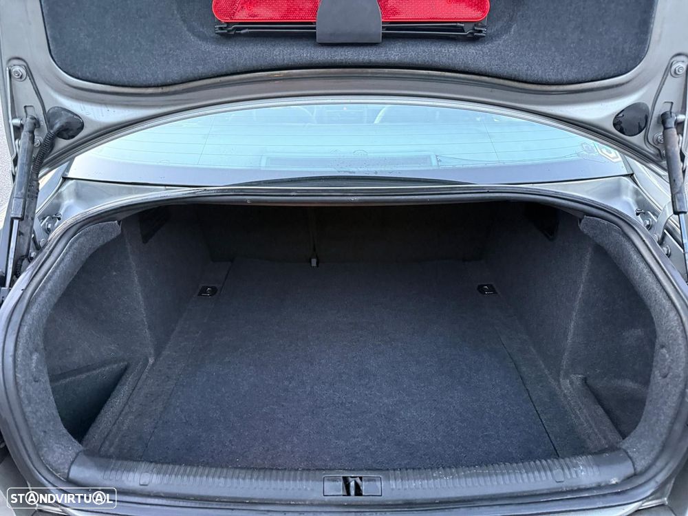 Audi A4 1.9 TDI m5 Sport - 10