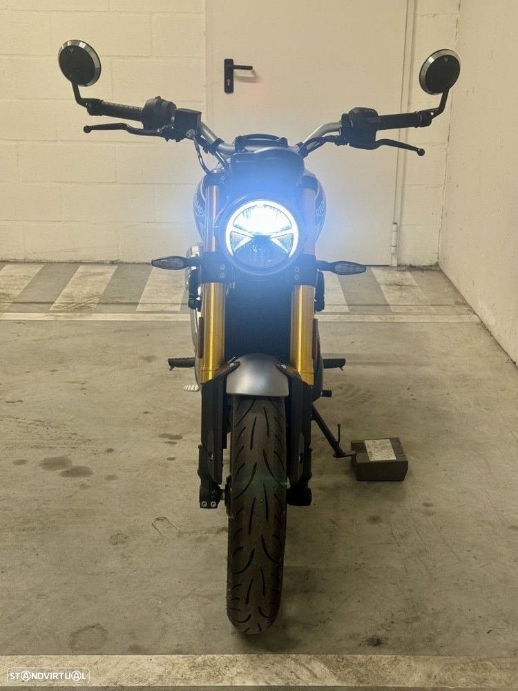 Triumph Scrambler 400X - 14