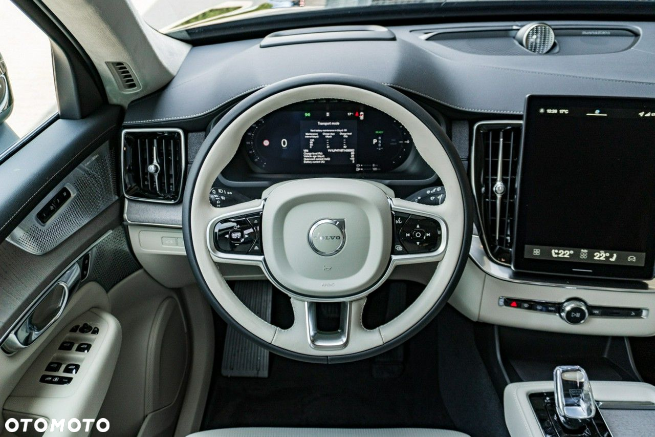 Volvo XC 90 - 20