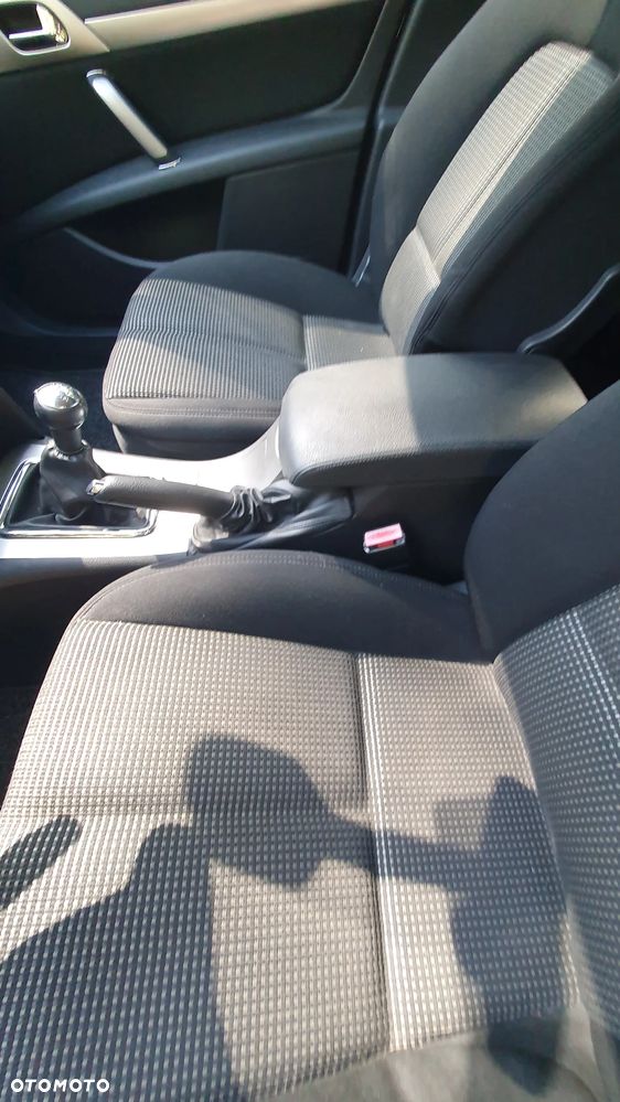 Peugeot 407 140 Premium - 28