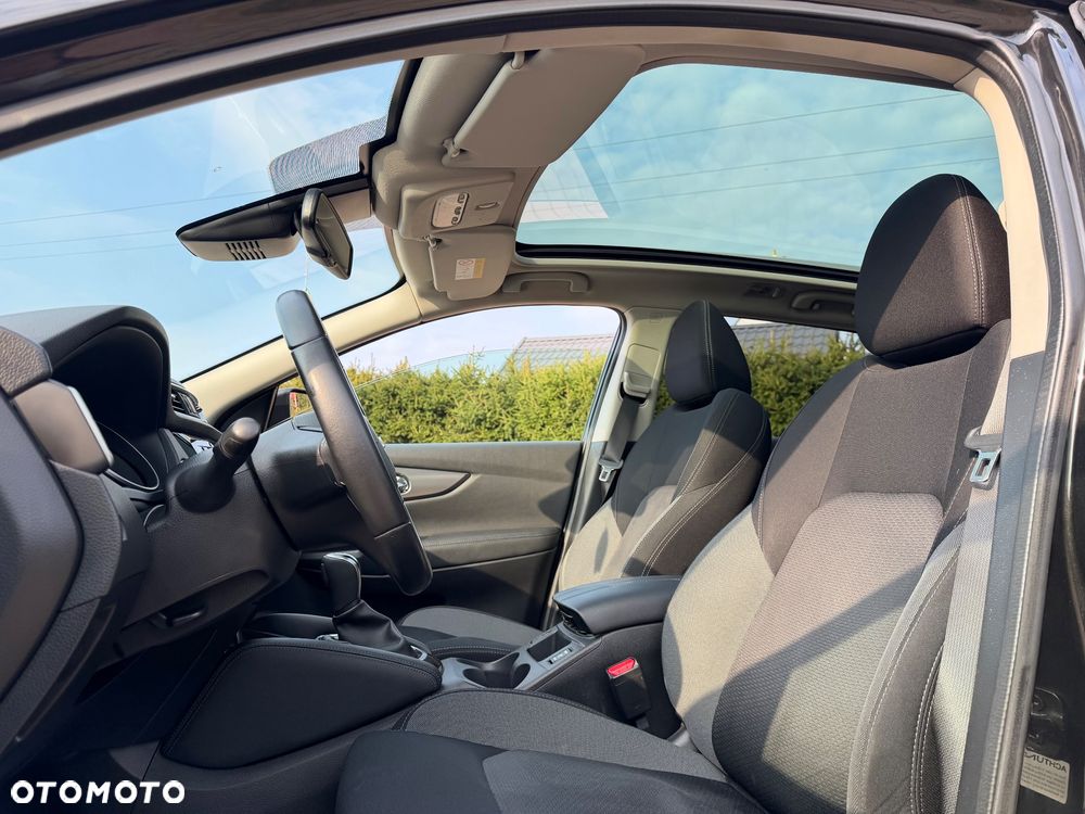 Nissan Qashqai 1.3 DIG-T N-Connecta DCT - 5