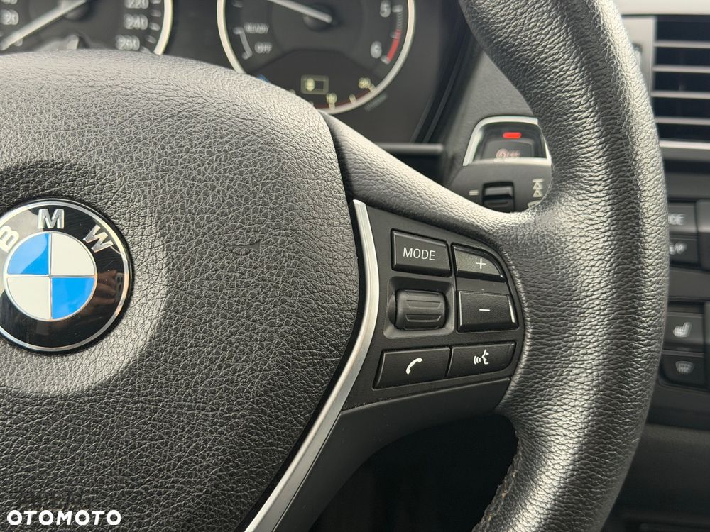 BMW Seria 1 116d - 22