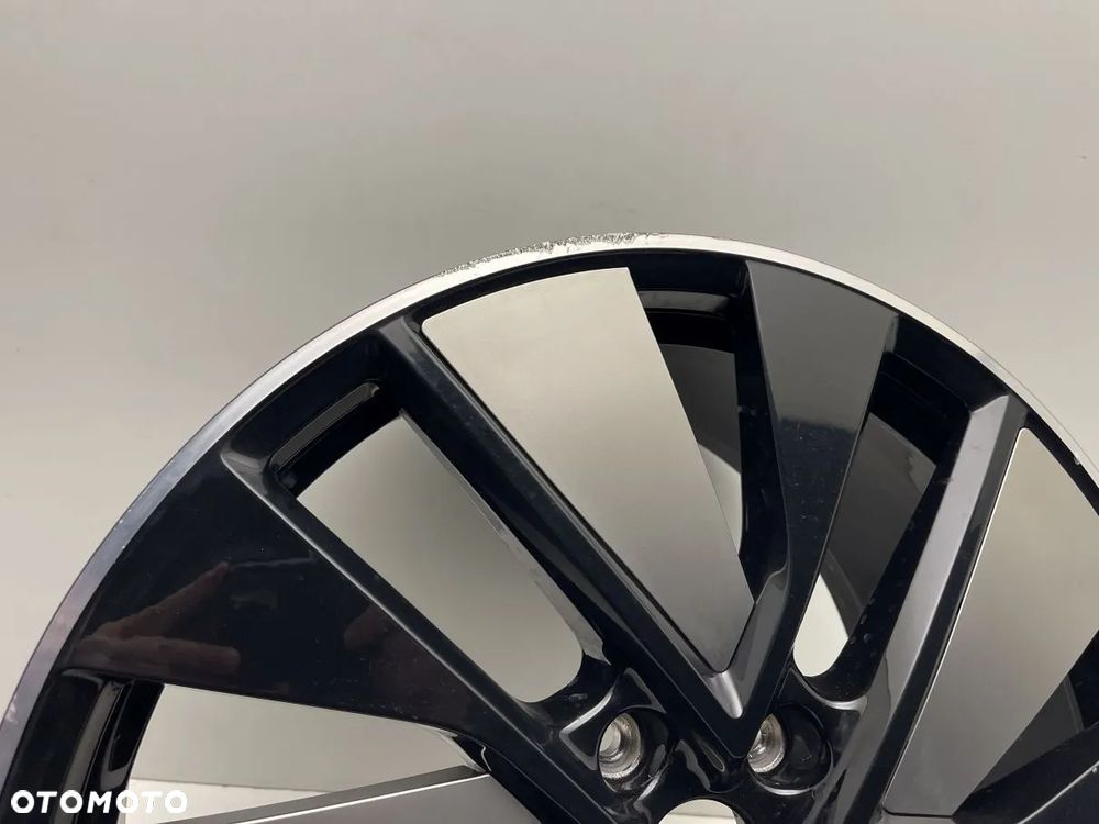 FELGA AUDI E-TRON GT RS 8,5J 21 ET60 4J3601025AA - 3