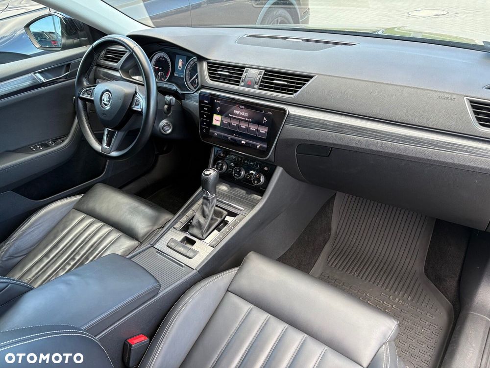 Skoda Superb 2.0 TDI SCR Style DSG - 18