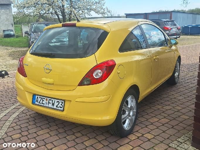 Opel Corsa 1.4 16V Sport - 3