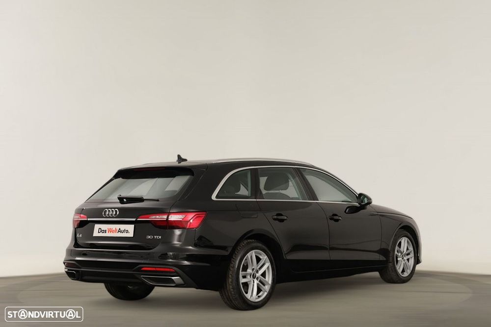Audi A4 Avant 30 TDI S tronic - 4