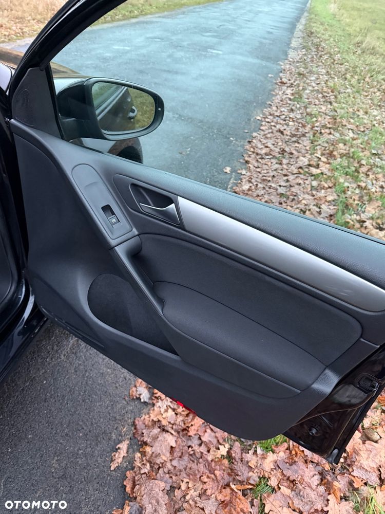 Volkswagen Golf - 16