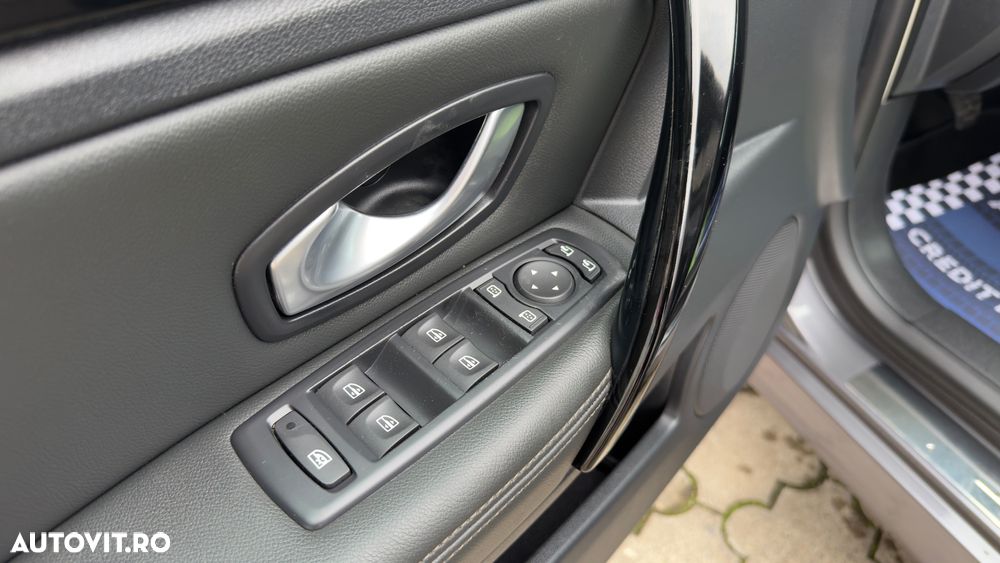 Renault Laguna dCi 150 FAP Bose - 14