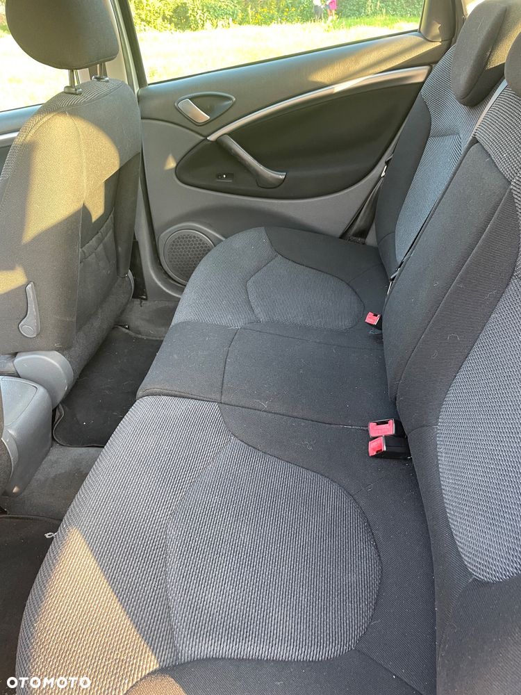 Citroën C5 2.0 HDi Confort - 10