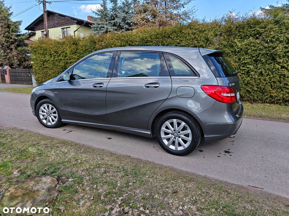 Mercedes-Benz Klasa B 180 BlueEFFICIENCY Edition Style - 12