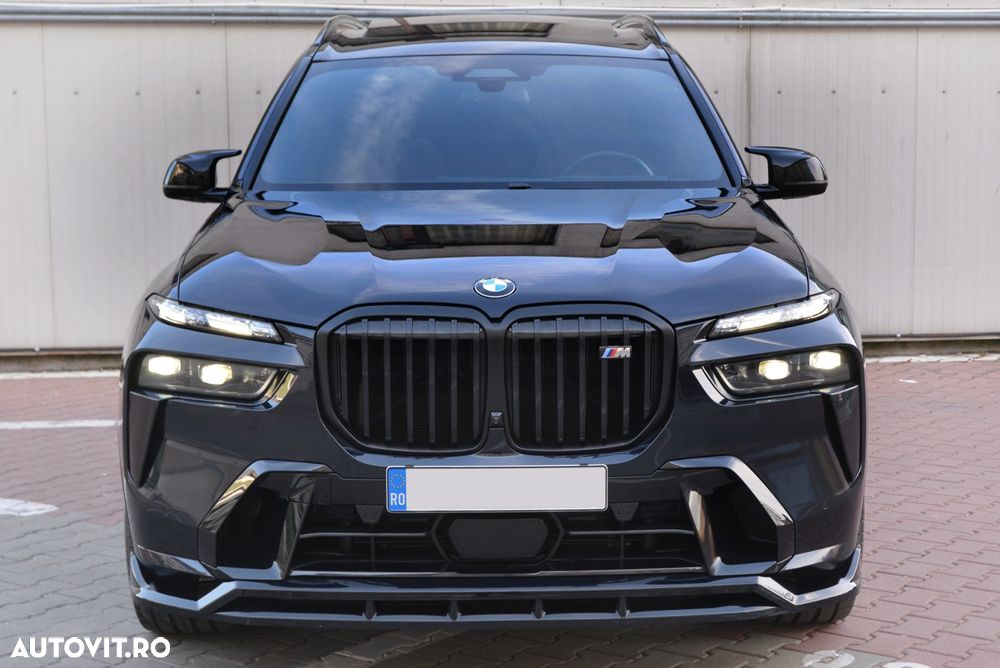 BMW X7 M60i xDrive AT MHEV - 1
