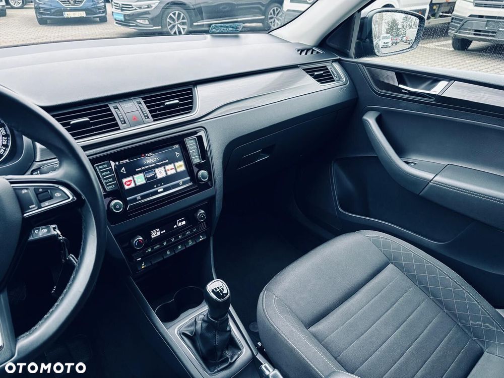 Skoda RAPID Spb 1.0 TSI Style - 20