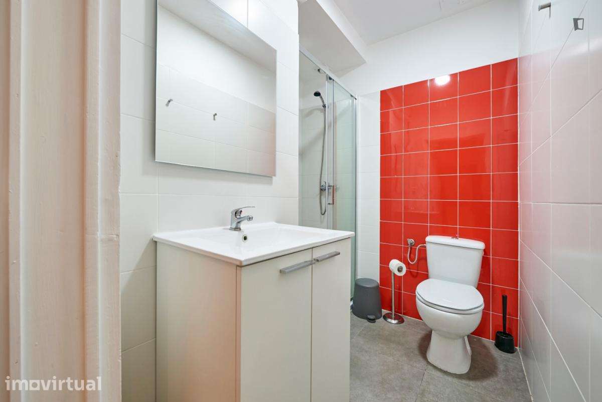 Quarto - localizado em Saldanha Lisbon - Grande imagem: 2/29