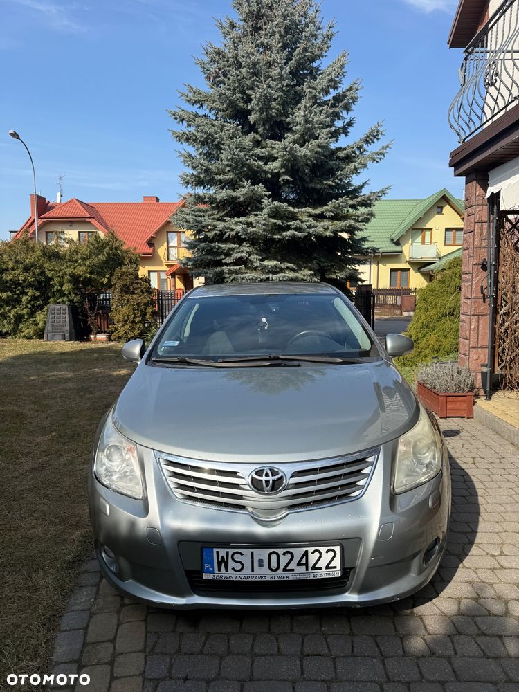 Toyota Avensis 2.0 D-4D Sol+NAVI - 1