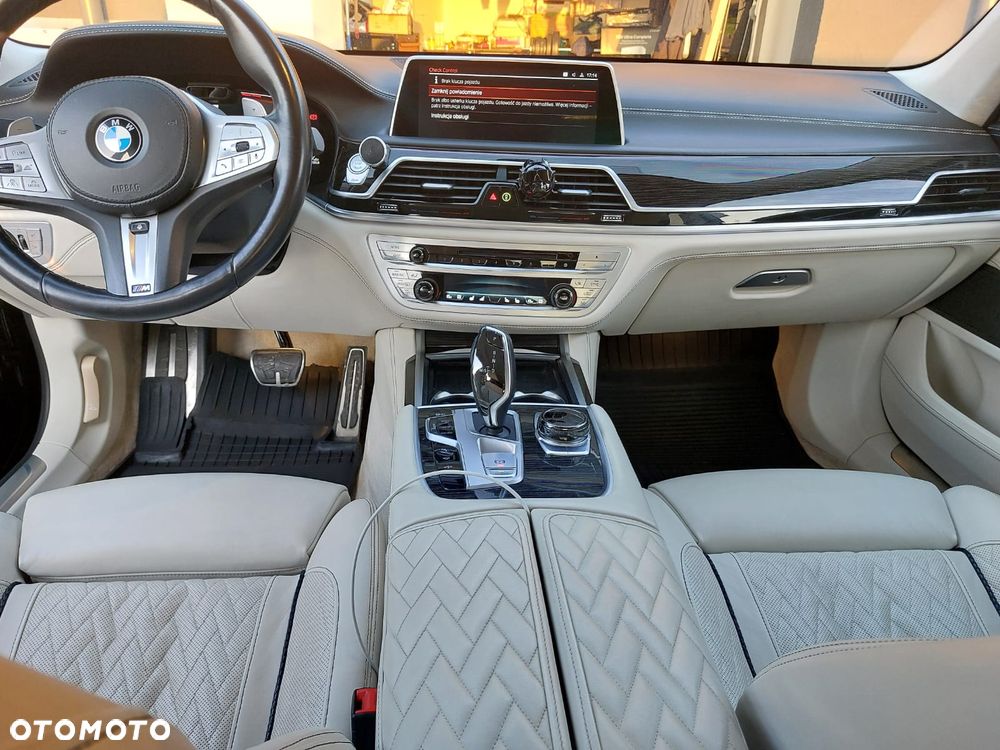 BMW Seria 7 750d xDrive sport - 17