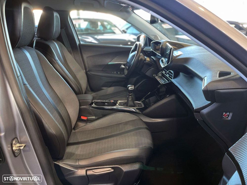 Peugeot 2008 1.2 PureTech Allure - 26