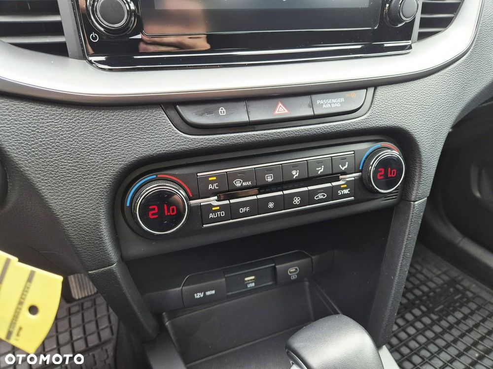 Kia Ceed 1.5 T-GDI M DCT - 31