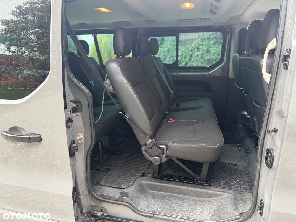 Opel Vivaro - 18