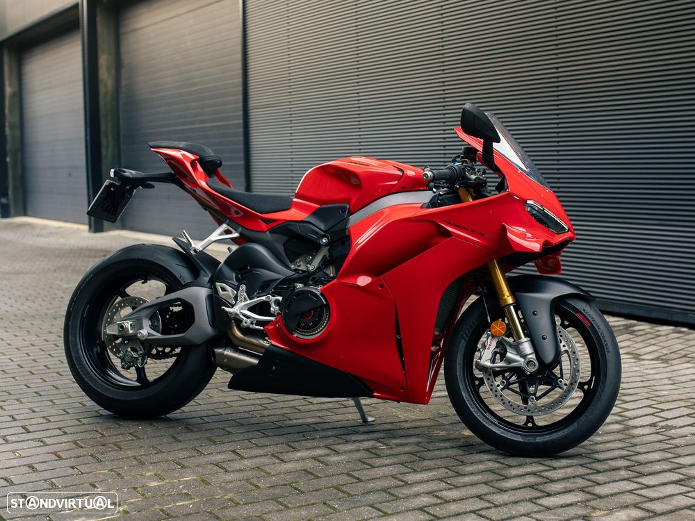 Ducati Panigale V4 S - 2