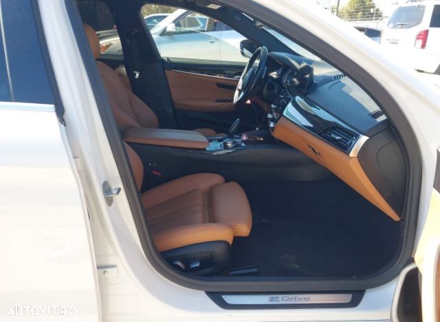 BMW Seria 5 520i Aut. - 5