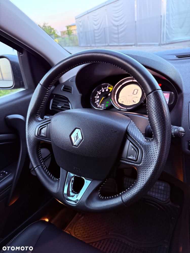 Renault Megane ENERGY TCe 130 Start & Stop Bose Edition - 25