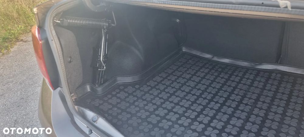 Dacia Logan MCV 1.0 SCe Laureate - 26