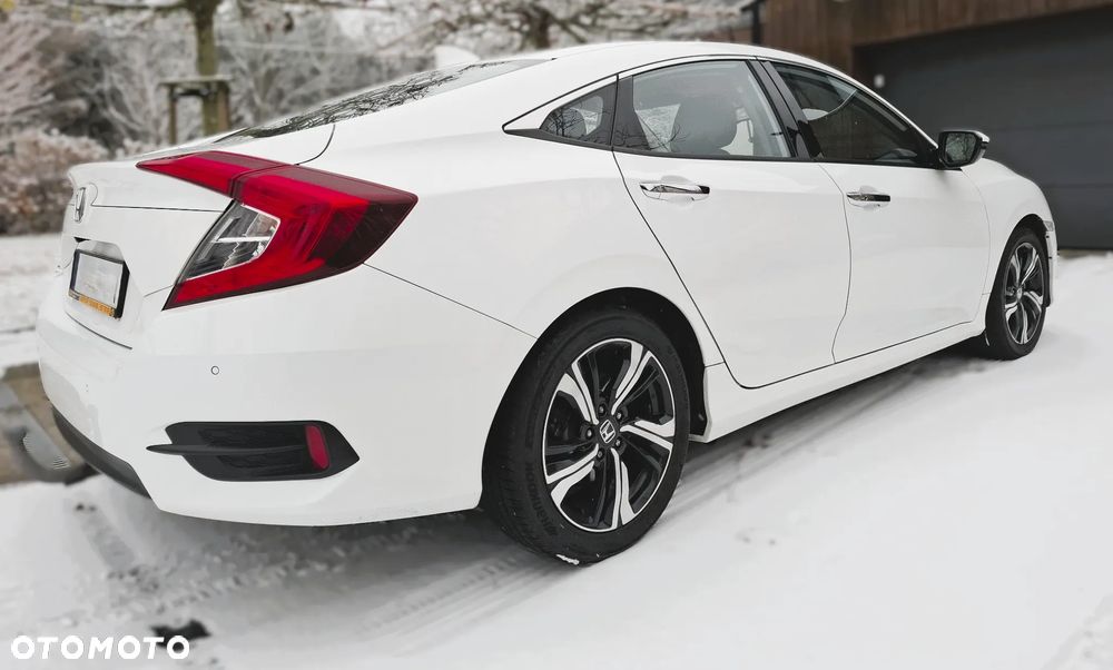 Honda Civic 1.5 T Executive - 2