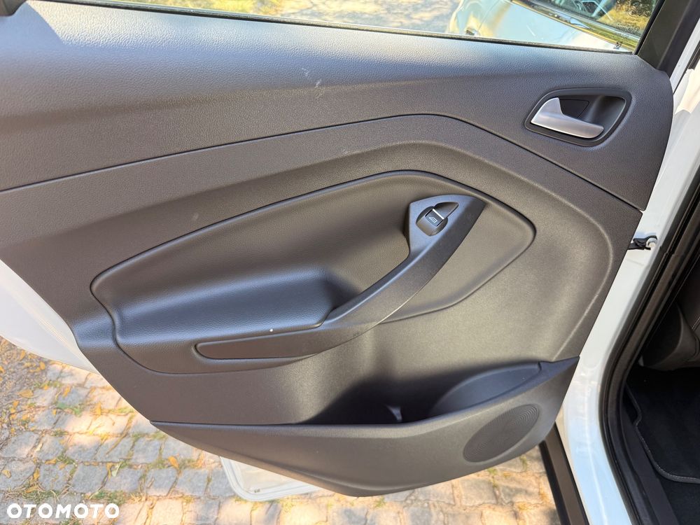 Ford Kuga 2.0 TDCi 4x4 Black & Silver - 28