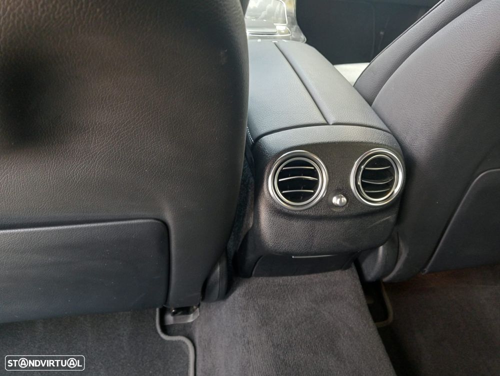 Mercedes-Benz E 300 de AMG Line - 13