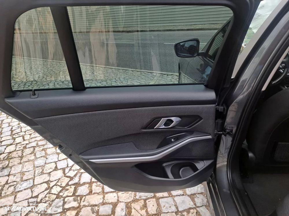 BMW 320 Gran Turismo d Auto - 18