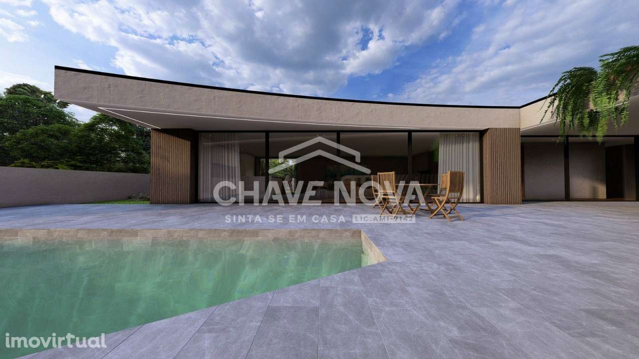 Moradia Isolada V4 c/ Piscina Centro Sta. Maria da Feira - Grande imagem: 2/15