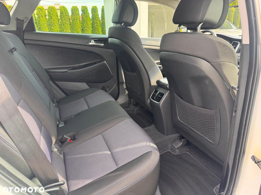Hyundai Tucson blue 1.7 CRDi 2WD DCT Passion - 23